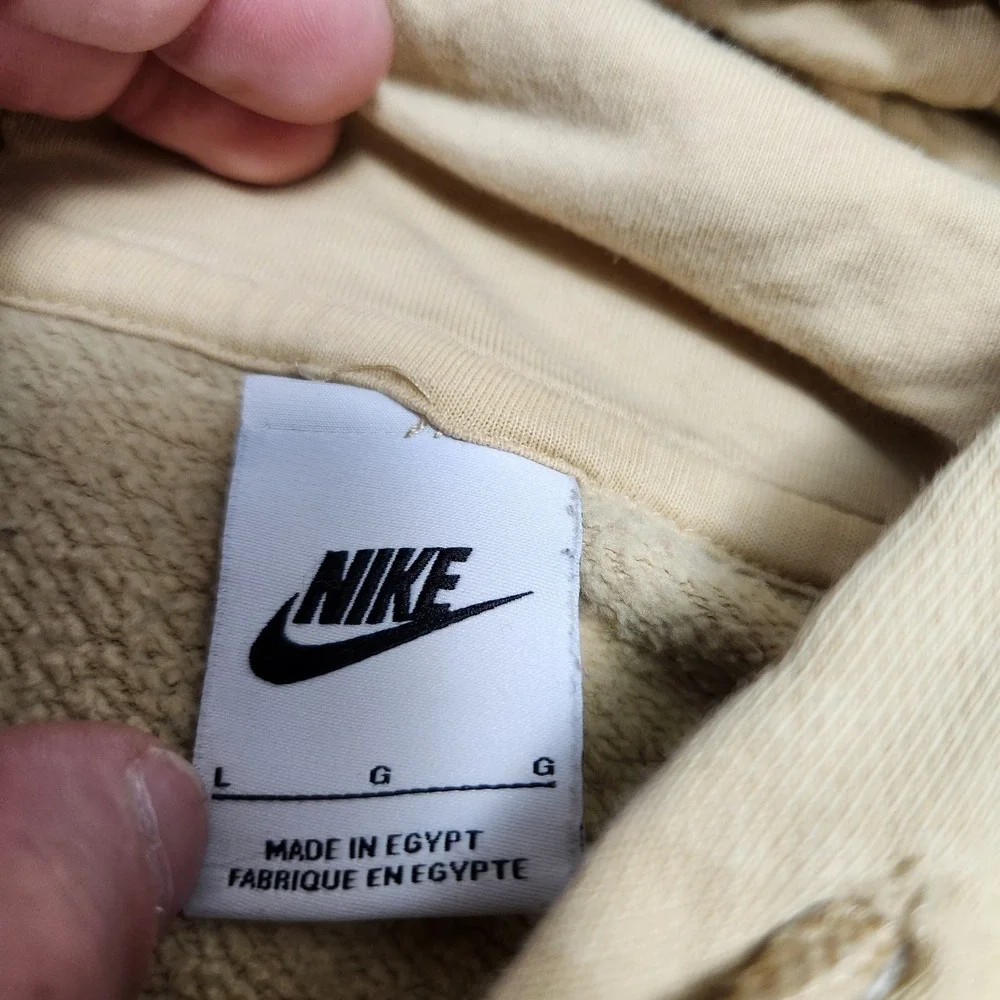 Nike Sweatshirt Men Large Club Pullover Sesame Egypt Athleisure Training Air Max